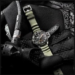 Khaki Navy Frogman Auto-Hamilton Shop